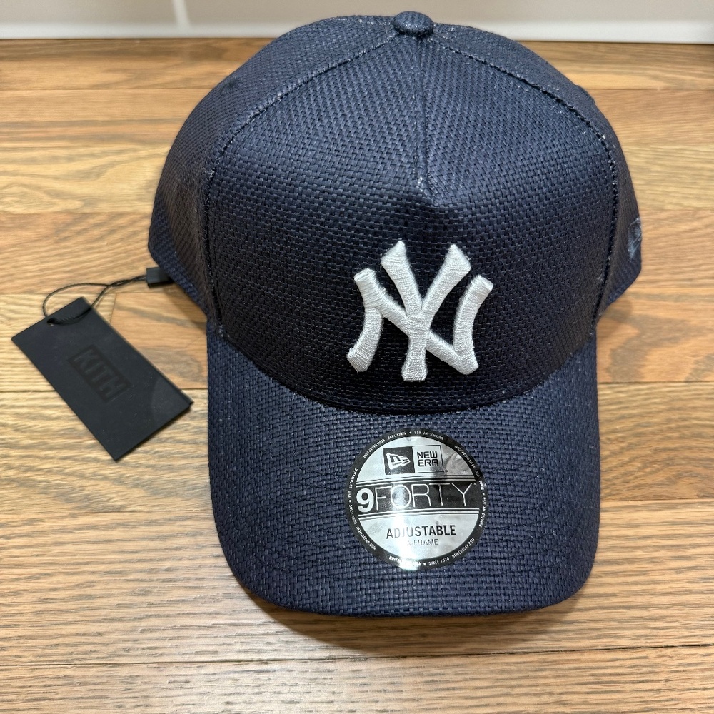 KITH New Era New York Yankees Raffia Snapback